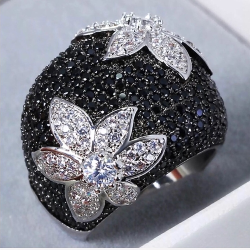 Black & White Sapphires set in Sterling Silver